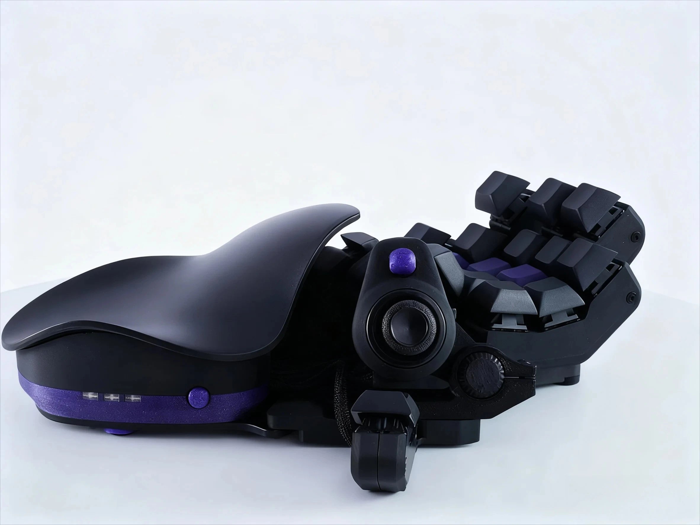 Qianren One-Handed Wired Gaming Keyboard with WASD Joystick