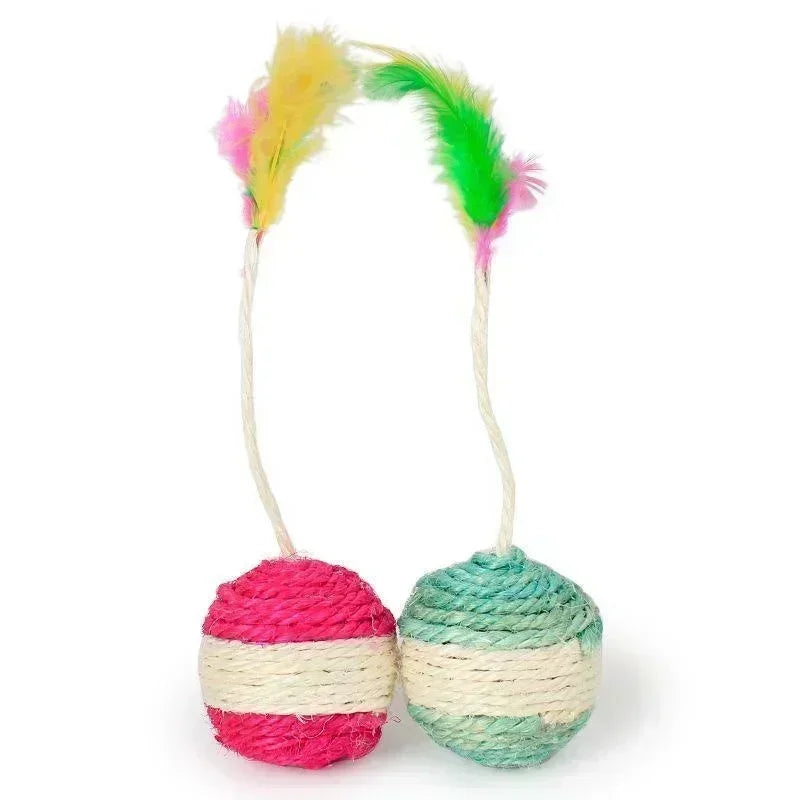 Sisal Scratching Ball with Feather – Interactive Cat Toy
