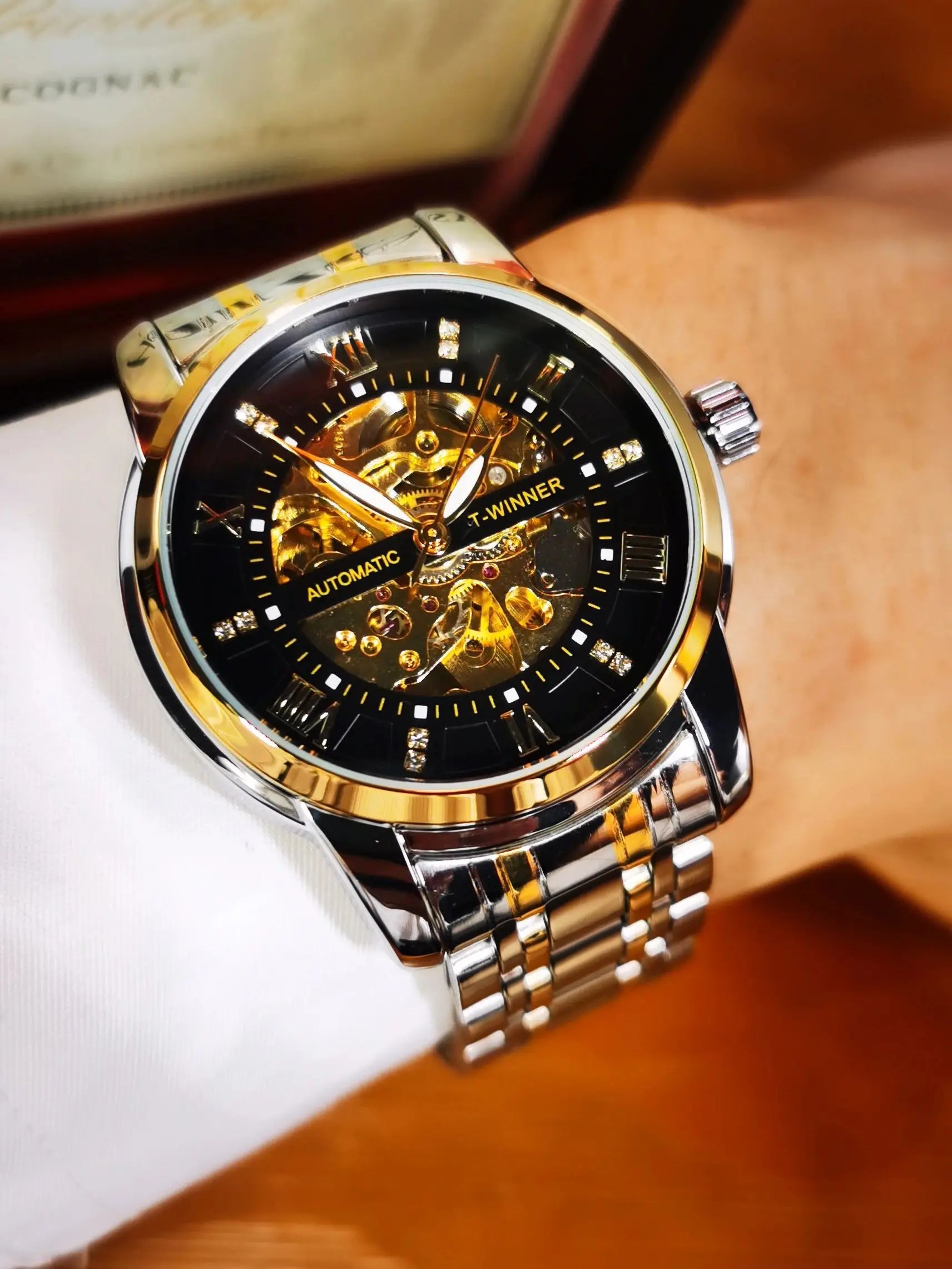 WINNER 528 Men's Skeleton Automatic Watch