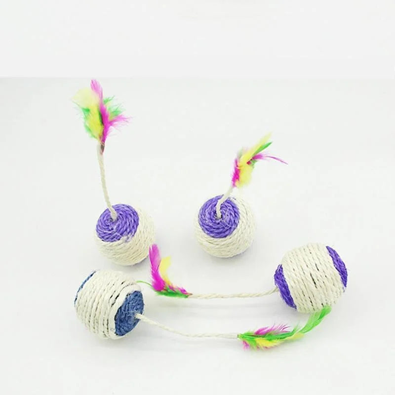 Sisal Scratching Ball with Feather – Interactive Cat Toy